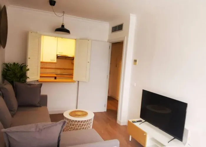 Cozy Apartment With Parking, Gym, Pool And Padel - Pirra
